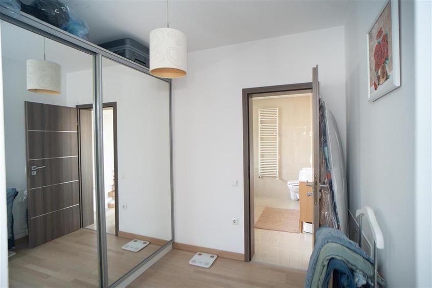 Casă cu 6 camere cu Teren 509 Mp în Spitalul Județean