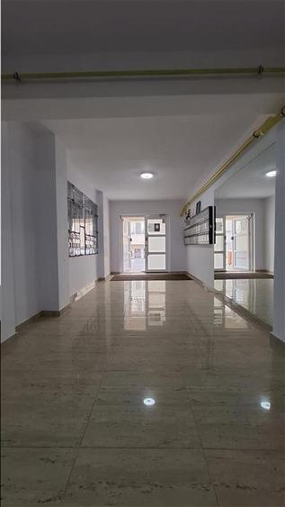 Apartament cu 3 camere decomandat în Valea Lupului