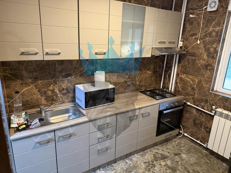 Apartament cu 2 camere decomandat, mobilat în Vitan