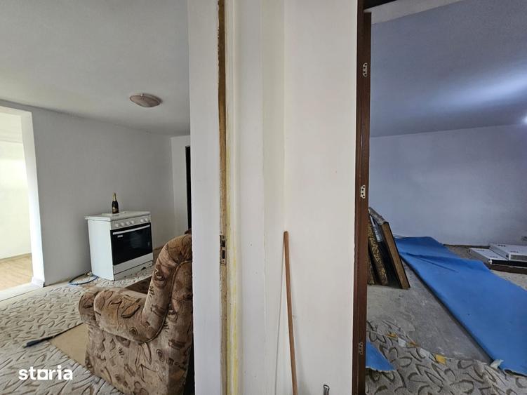Casă cu 2 camere cu Teren 472 Mp în Vețel