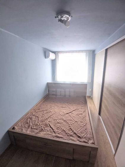 Apartament cu 3 camere semidecomandat în Semicentral