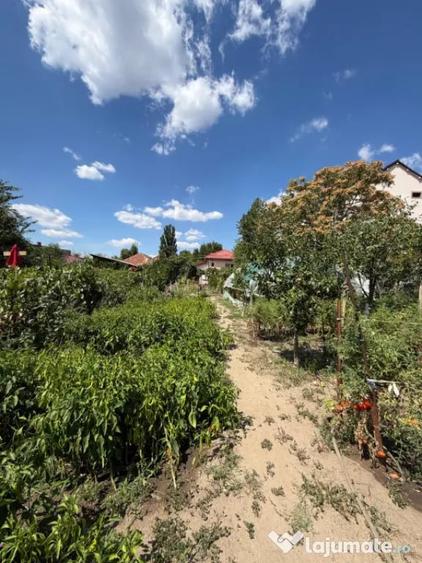 Casă cu 5 camere cu Teren 130 Mp în Lascăr Catargiu