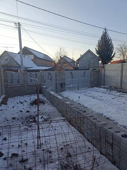 Casă individuală cu 6 camere cu Canalizare în Chichiș