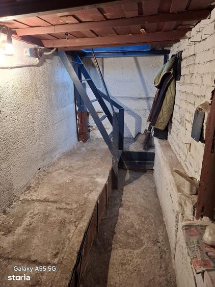 Apartament cu 3 camere decomandat în Tractorul