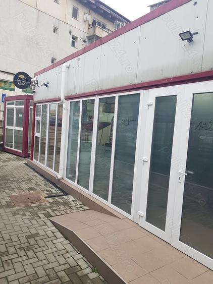 Spațiu comercial, de 100 mp, în Podu Iloaiei