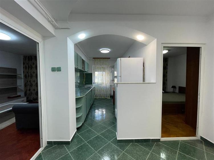 Apartament cu 2 camere decomandat în Babadag