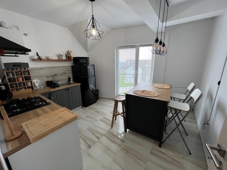 INCHIRIEZ apartament 2 camere decomandat,renovat,zona Selimbar - 2