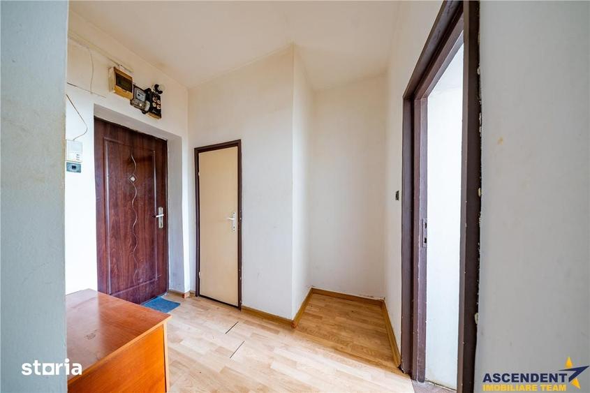 Garsoniera decomandata cu potential excelent | Simeria: Aleea Muzelor - 15
