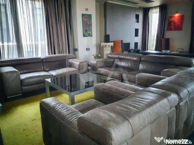 Apartament cu 5 camere decomandat în Matei Voievod