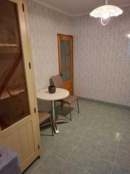 Apartament cu 2 camere de inchiriat, vis-a-vis de Universitatea Ovidius, bd. Mamaia - 6
