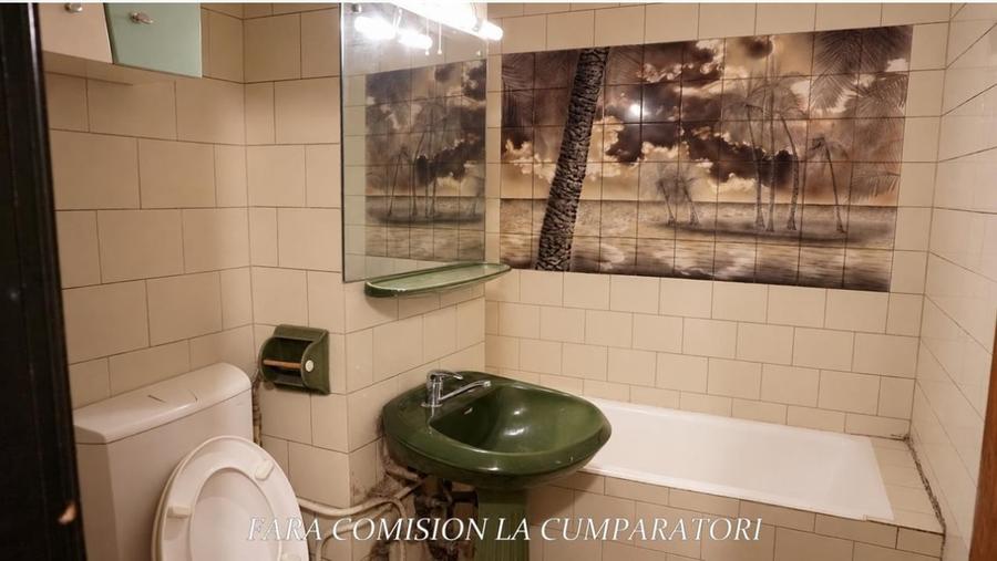 Apartament cu 4 camere decomandat în Central