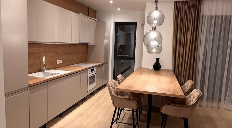 Apartament cu 2 camere decomandat în Pipera
