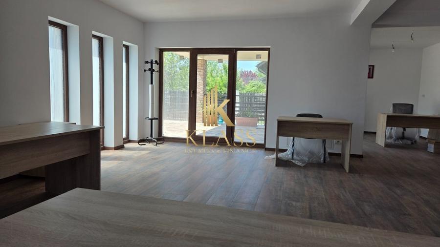 Apartament cu 4 camere decomandat, mobilat în Odăi