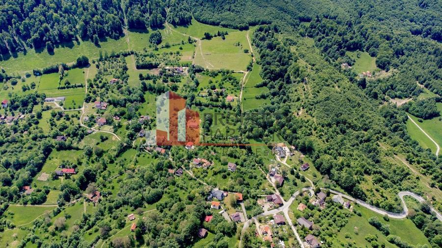 Teren Construcții intravilan de 6273 mp, în Bran