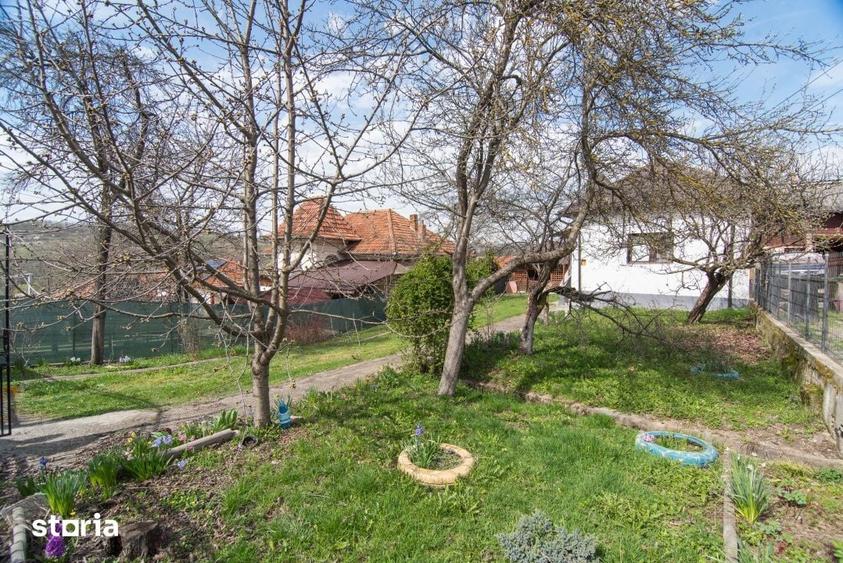 Casă cu 3 camere cu Teren 1000 Mp în Mihăești