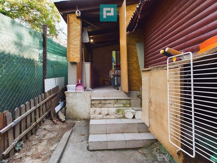 Casă cu 3 camere cu Teren 50 Mp în Intim