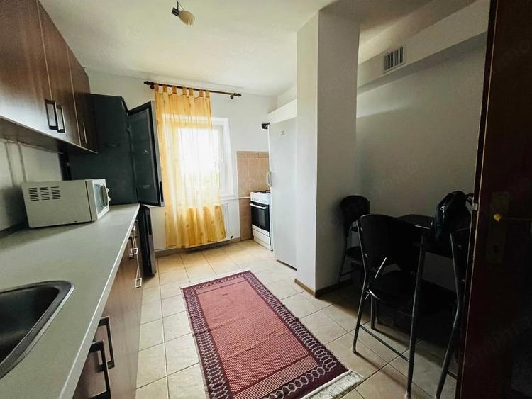 Apartament cu 2 camere decomandat în Steaua