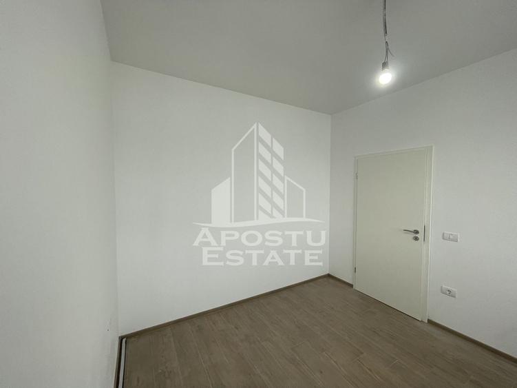 Spațiu comercial, de 72 mp, în Giroc