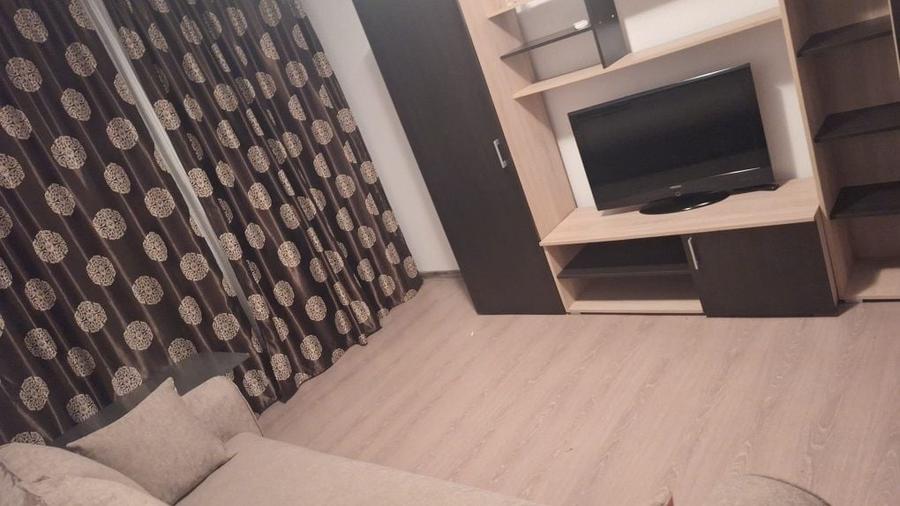 Garsonieră decomandată în Vărsătura
