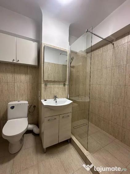 Apartament cu 3 camere decomandat în Ultracentral
