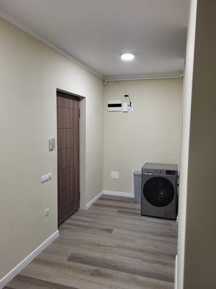 Apartament cu 3 camere decomandat în Florești