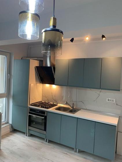 Apartament cu 3 camere decomandat în Tunari