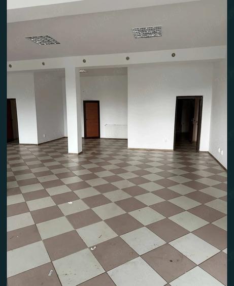 Casă cu 6 camere cu Teren 1800 Mp în Brazii