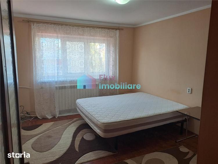 Apartament cu 2 camere decomandat în Vama