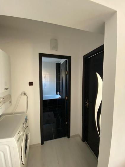 Apartament cu 3 camere semidecomandat în Fălticeni