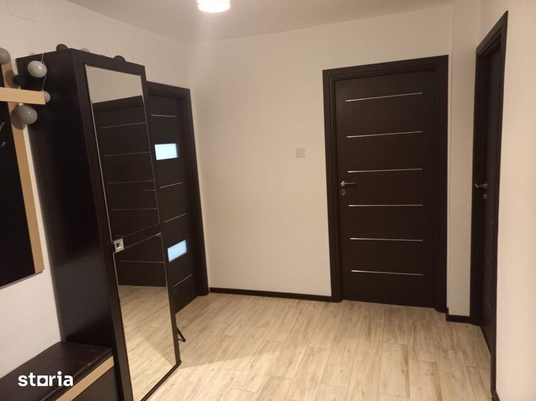 Apartament cu 3 camere în 1 Mai