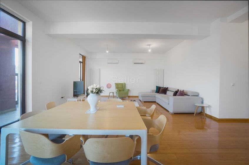 Apartament cu 5 camere decomandat, mobilat în Brașovul Vechi