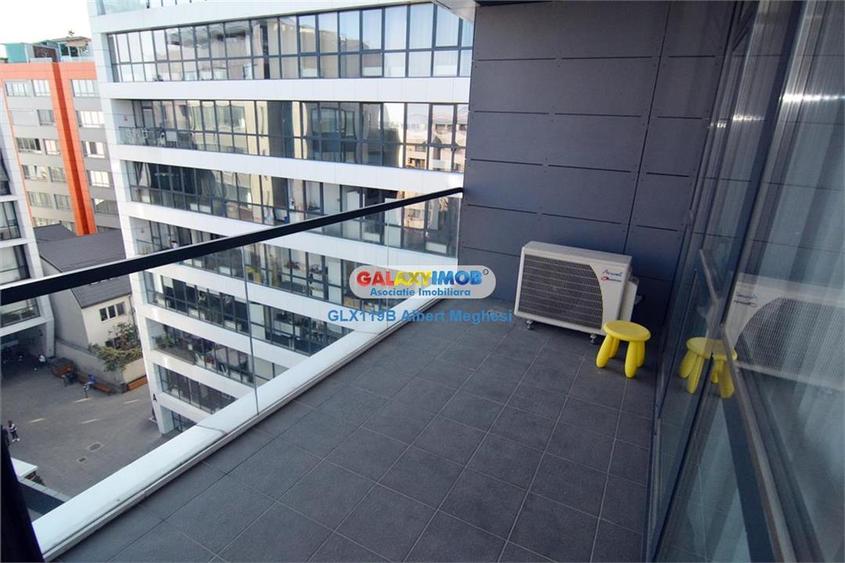 Apartament cu 3 camere semidecomandat în Calea Călărașilor