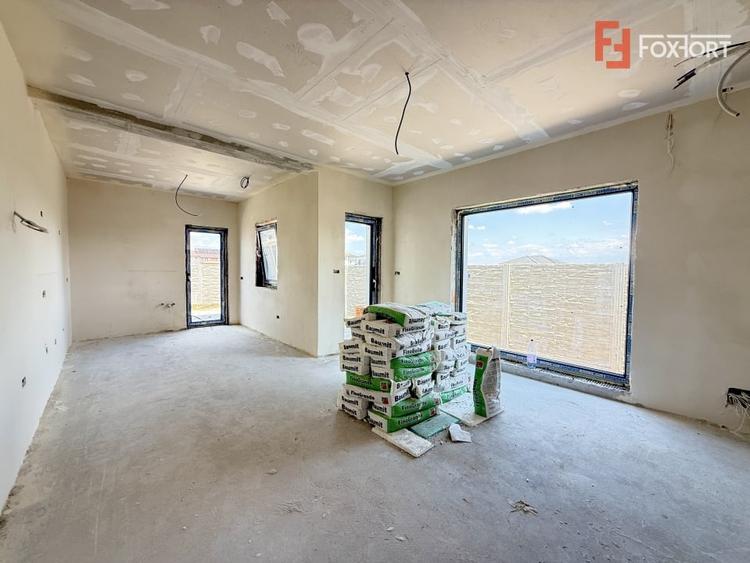 Duplex cu 3 camere cu Teren 247 Mp în Săcălaz