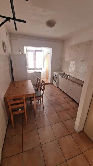 Apartament cu 2 camere decomandat, mobilat în Basarabia