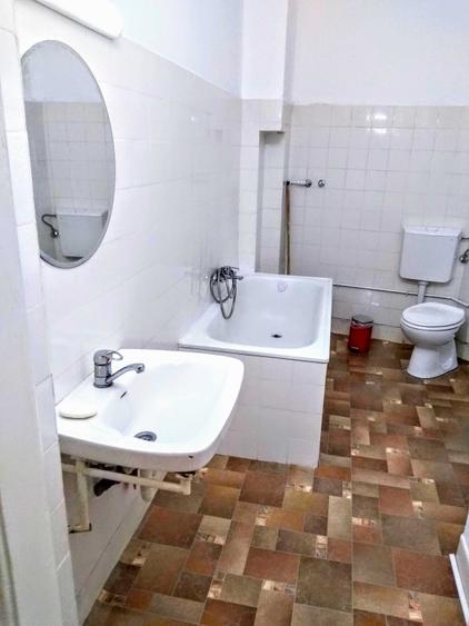 Casă cu 3 camere cu Teren 150 Mp în Cantemir