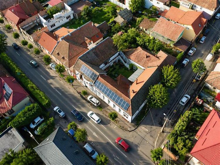 Casă individuală cu 4 camere cu Canalizare în Libertății
