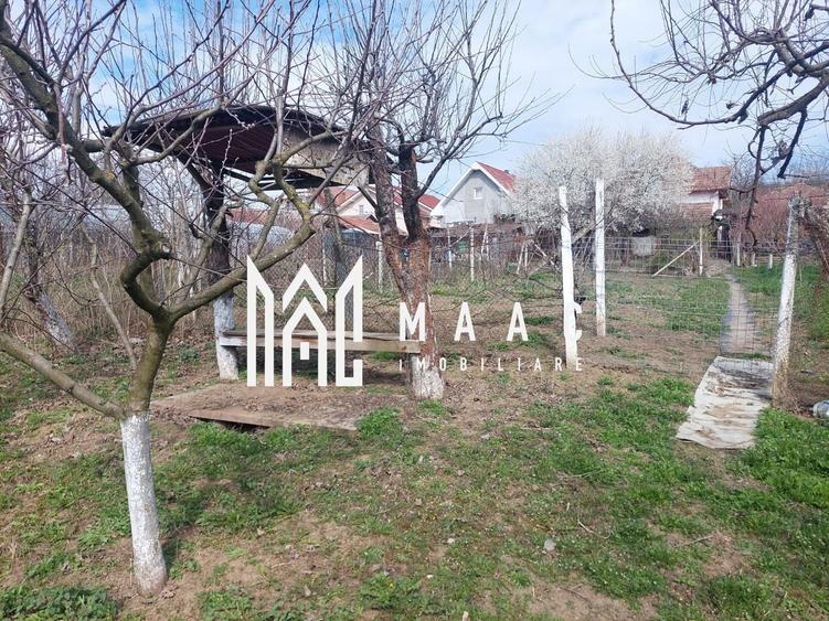 Casă individuală cu 3 camere cu Canalizare în Est