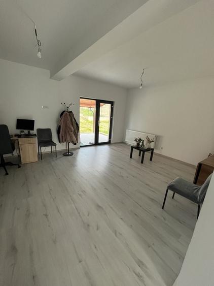 Casă cu 4 camere în Holboca