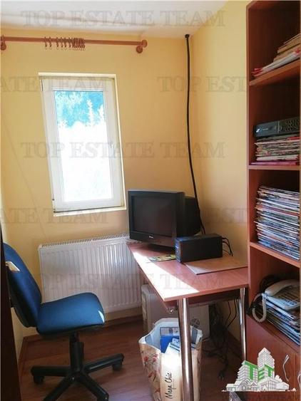 Casă individuală cu 7 camere cu Teren 825 Mp în Berevoești
