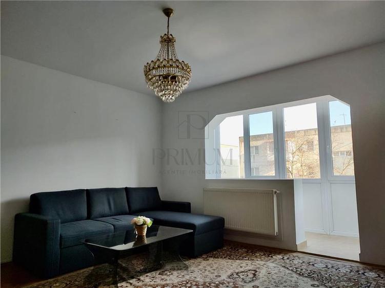 Apartament cu 4 camere decomandat, mobilat în Girocului — fotografia 1