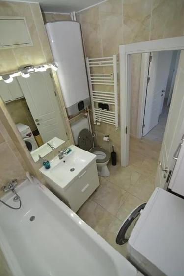 Apartament cu 4 camere decomandat, mobilat în Baba Novac
