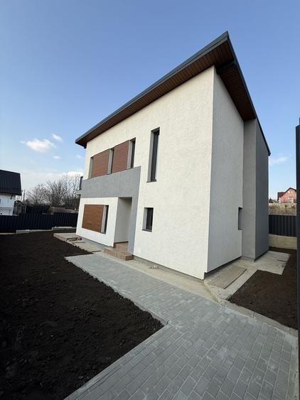 Casă cu 4 camere în Bârnova