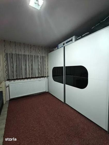 Casă cu 4 camere decomandat cu Teren 688 Mp în Unirii