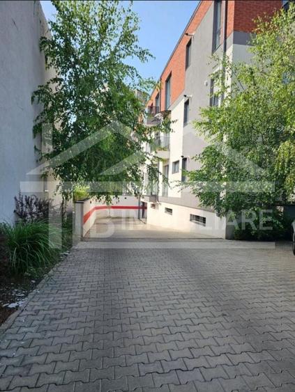 Apartament cu 2 camere decomandat în Semicentral