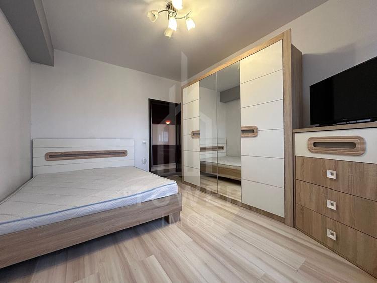 Apartament cu 3 camere decomandat, mobilat în Turnișor