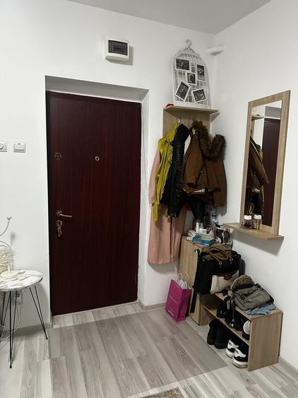 Apartament semidecomandat în Baicului