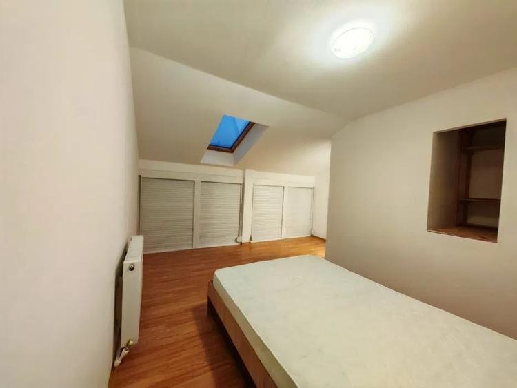 Apartament cu 2 camere decomandat, mobilat în Valea Aurie
