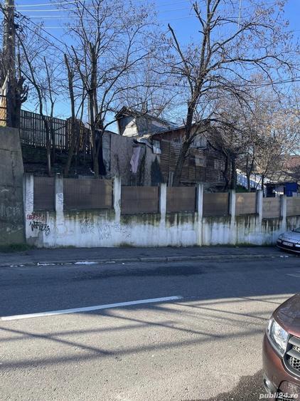 Teren de 200 mp, în Central