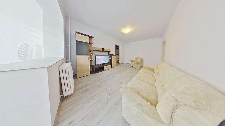 Apartament cu 2 camere semidecomandat în Aurel Vlaicu