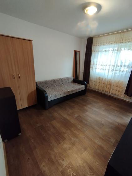 Garsonieră decomandată în Exterior Vest